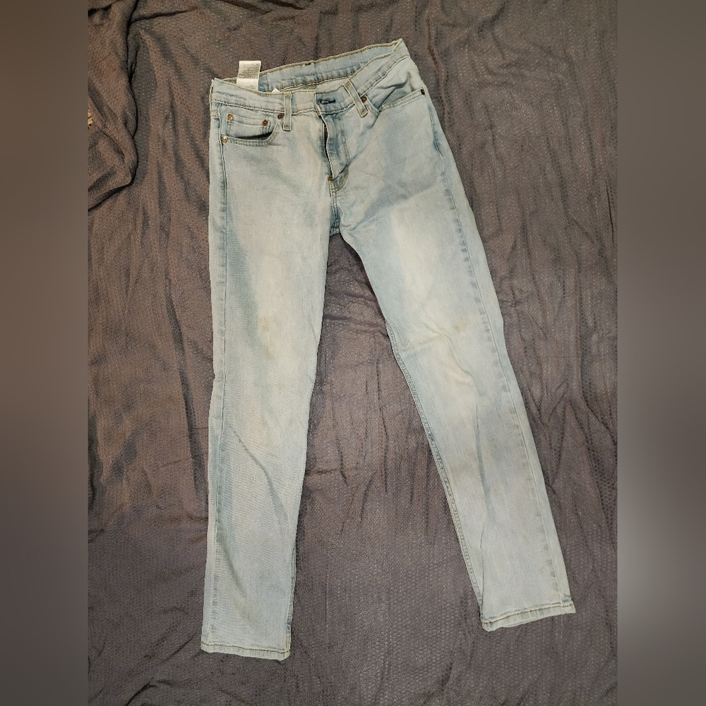 Levis
